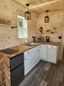 Shipping Container Cabin, direct trail access (2) - Image 4