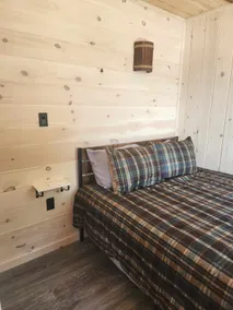 Shipping Container Cabin, direct trail access (2) - Image 3