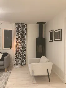 Modern spacious 5 bedroom home - Image 3