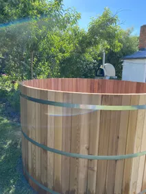 Georgian charm, cedar hot tub, friends and family - Image 5
