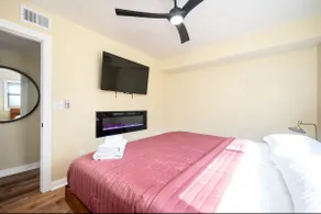 (3)Cozy Apartment by the Atlanta Airport - Image 2