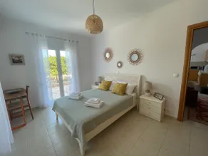 Independent, quiet, splendid views, private pool - Image 4