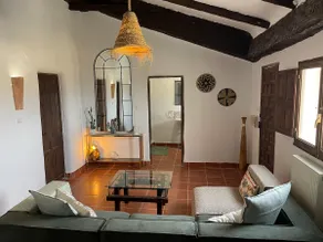 Mi’Luna Oasis Suites (The Palm Apartment) - Image 3