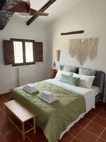 Mi’Luna Oasis Suites (The Palm Apartment) - Image 4