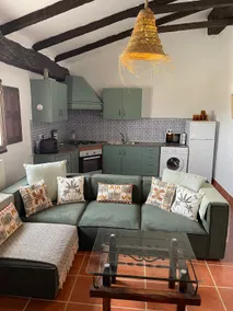 Mi’Luna Oasis Suites (The Palm Apartment) - Image 2