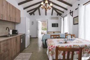 Flora's House - Image 5