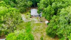Green Hideaway - Image 2