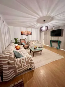 Green Hideaway - Image 3