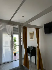 Three bedroom apartment in the centre of the city - Image 5