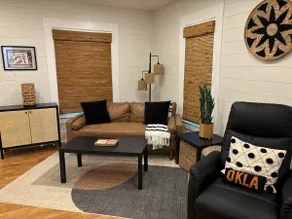 Cowgirl Way Cottage | Downtown with Jeep Option - Image 2