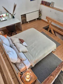 Loft in a converted barn - Image 5