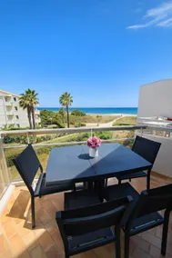 Studio • balcony with sea view • direct beach access • pool - Image 5