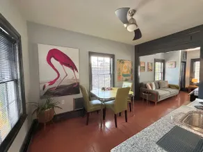 Delightful Downtown Mystic Studio - Image 5
