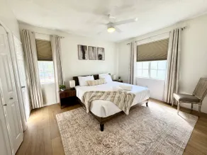 Sunny escape in Miramar Beach - Image 2