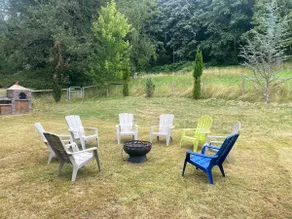 Cozy 6BR Lodge · Fireplace & Fire Pit · Sleeps 14 - Image 3