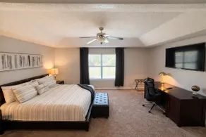 Spacious! 4BR 2Bath. Quiet area. 30m-beach, bases - Image 2