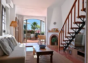 Big terrace & sea views - Image 3