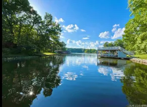 Lakefront getaway with dock & jet ski rentals! - Image 4