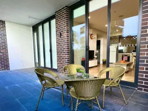 Amy｜ Waterside 2BR in Olympic Park - Image 5