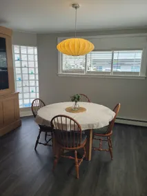 Vintage 2BR · King Bed · Parking · Pet Friendly - Image 2