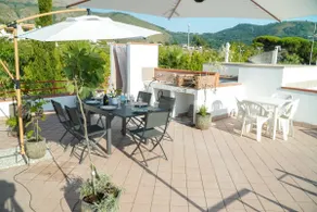 Seaview Rooftop Flat w/ Terrace – near Beach - Image 5
