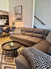 Australind New-Yorker Townhouse~Secure parking - Image 4