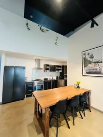 Australind New-Yorker Townhouse~Secure parking - Image 3