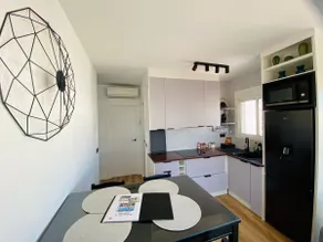 Duplex with private Rooftop and views - Image 4