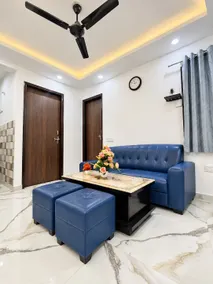 Thehrav |Stylish 1BHK Near IGI Airport| Yashobhumi - Image 2