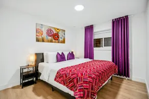 Family-Friendly Suite Near White Rock - Image 2