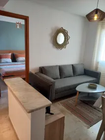 studio with unobstructed view - Image 2