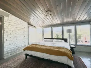 Beautiful Desert Retreat w/ Mountain Views - Image 4