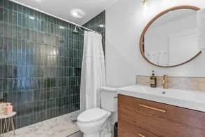 Blue Jay Guest House - Private Hot Tub - Image 4