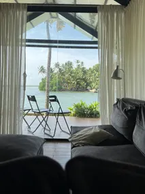 A Glass Haven on the tranquil Munroe Islands - Image 2