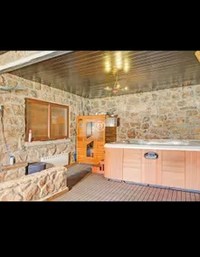 La Casa de Galapagar 1, Yelmo Apartment - Image 4