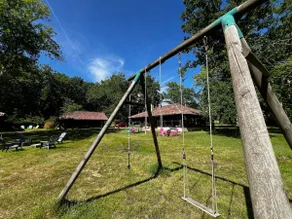 13/14p the forest in the house, beaches at 10min - Image 5