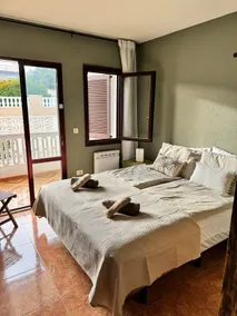 Tres Palmeras: Swimming pool, sun & sea within walking distance! - Image 4