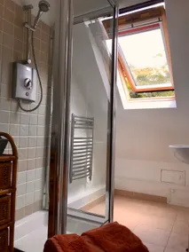 Cozy flat in beautiful Hurley, no WiFi - Image 5