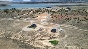 Yuba Lake Barndominium Pickleball, Hot tub, Golf - Image 2