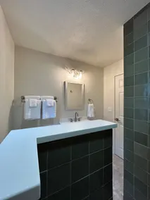 Cozy Home in Walnut Hill - Image 4