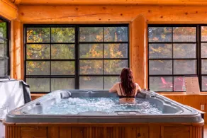 Serenity Private Hot Tub Sauna, Pool, Fiddler Lake - Image 3