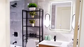Spacious Studio in the Heart of Downtown Toronto - Image 5
