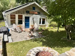Lake House Living - Image 3