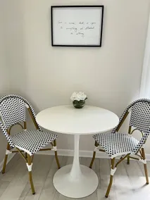 Little Cottage in the City - Image 5