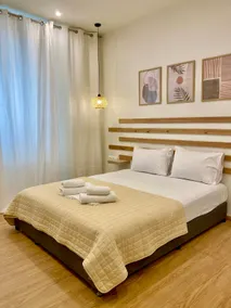 Stone Luxury Suite - Image 5
