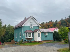 Lake Placid Pet-Friendly Home - Image 2