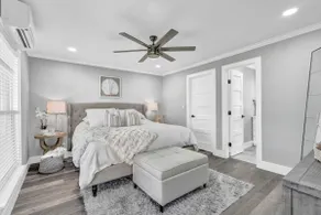 Renovated Luxurious Lake View Getaway - Image 3