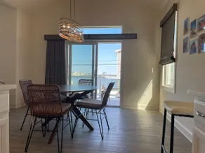 Beautiful New Bay & Lagoon Front Home - Image 3