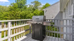 Pet friendly big yard house in sk - Image 3