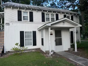 1BR Downstairs Farmhouse Apartment - Image 2
